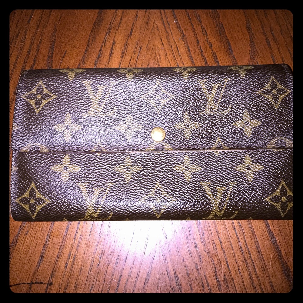 Authentic Louis Vuitton wallet